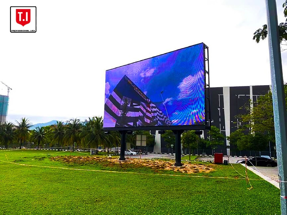 Outdoor LED Display
