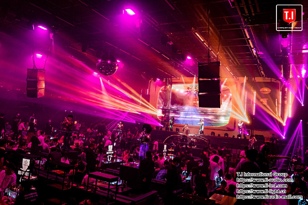 Stable, high-definition, flexible, and efficient, addressing the essential needs of stage design